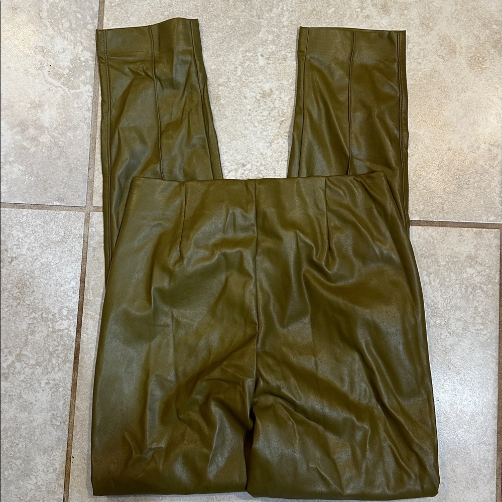 Babaton Aritzia Frida Olive Green Faux Leather Skinny Pants 4 - Picture 11 of 11